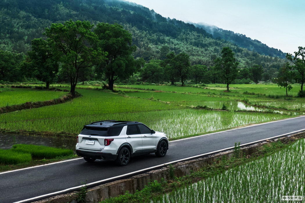 长安福特探险者 2020款 EcoBoost 285 四驱铂金版 7座 组图