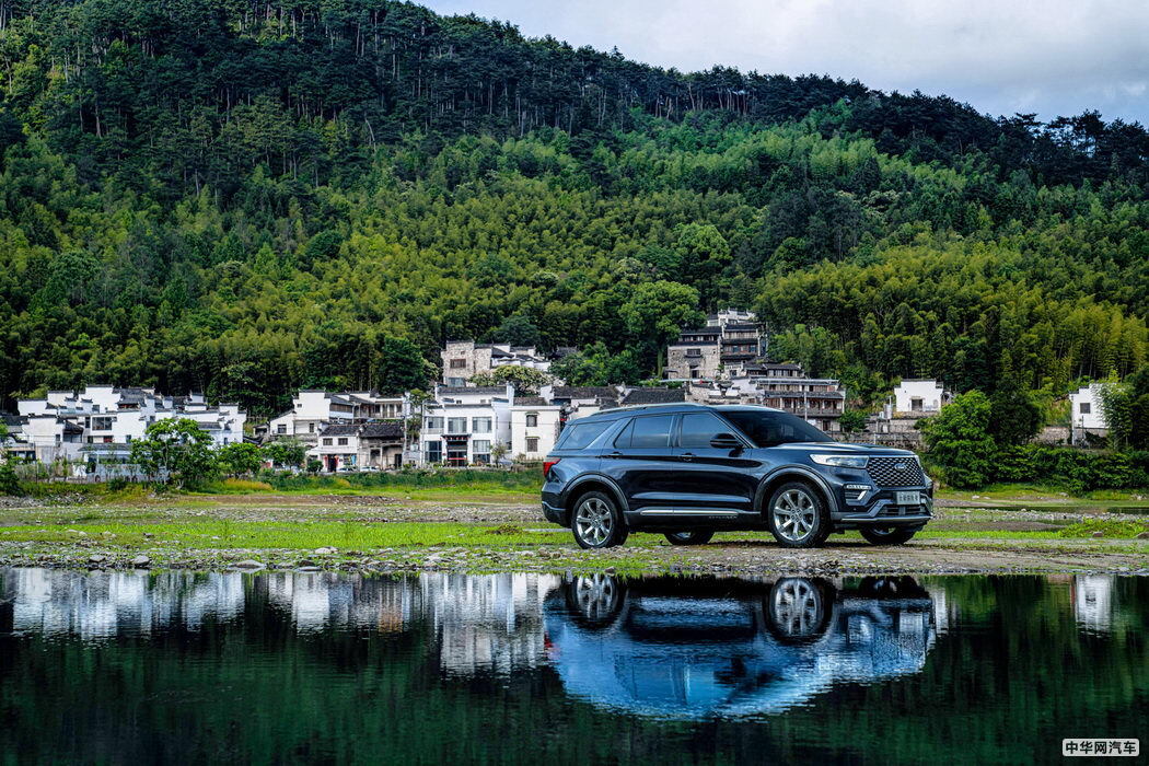 长安福特探险者 2020款 EcoBoost 285 四驱铂金版 7座 组图