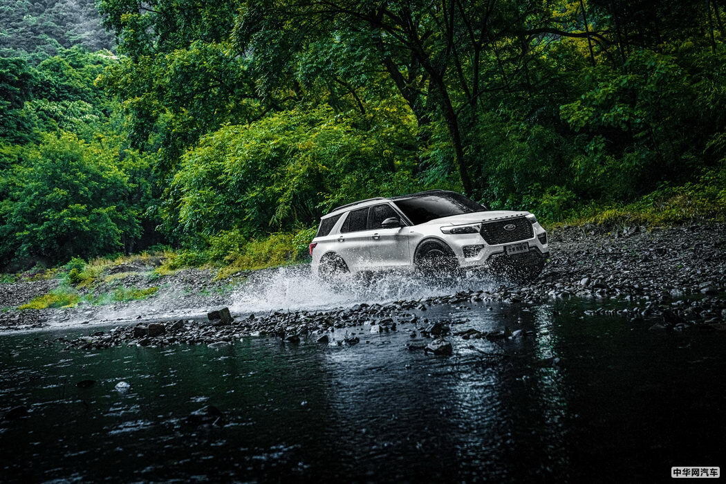 长安福特探险者 2020款 EcoBoost 285 四驱铂金版 7座 组图