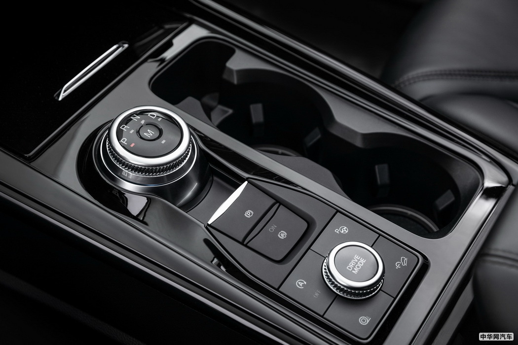 长安福特探险者 2020款 EcoBoost 285 四驱铂金版 7座 组图