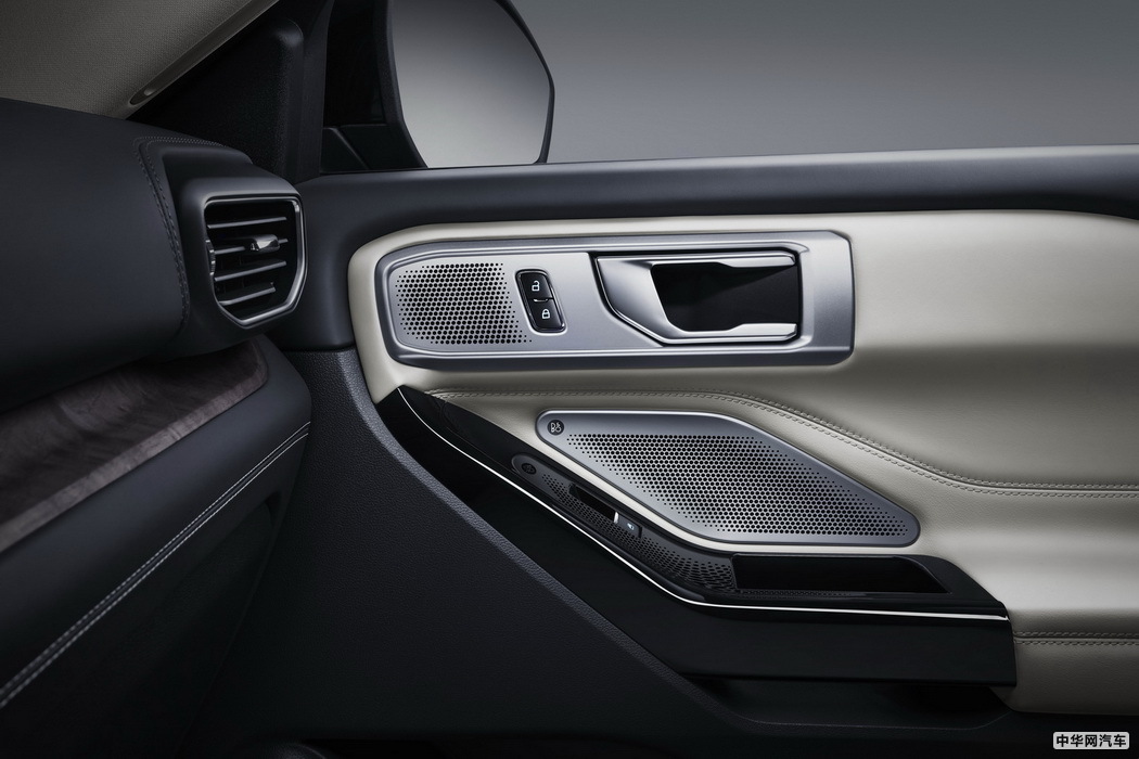 长安福特探险者 2020款 EcoBoost 285 四驱铂金版 7座 组图