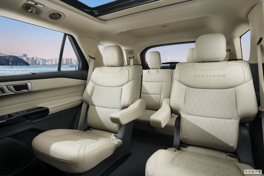 长安福特探险者 2020款 EcoBoost 285 四驱铂金版 7座 组图