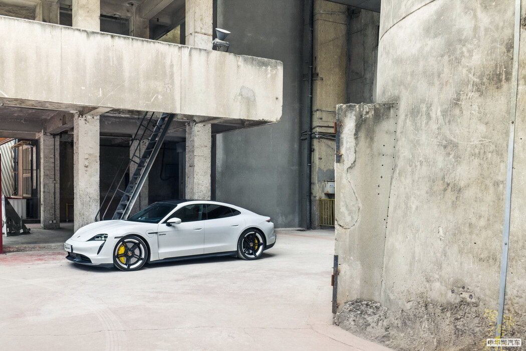 Taycan 2019款 Taycan Turbo S 组图