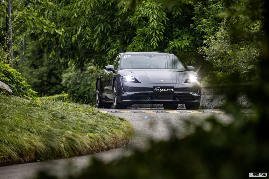 Taycan 2019款 Taycan Turbo S 组图