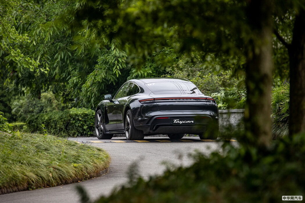 Taycan 2019款 Taycan Turbo S 组图