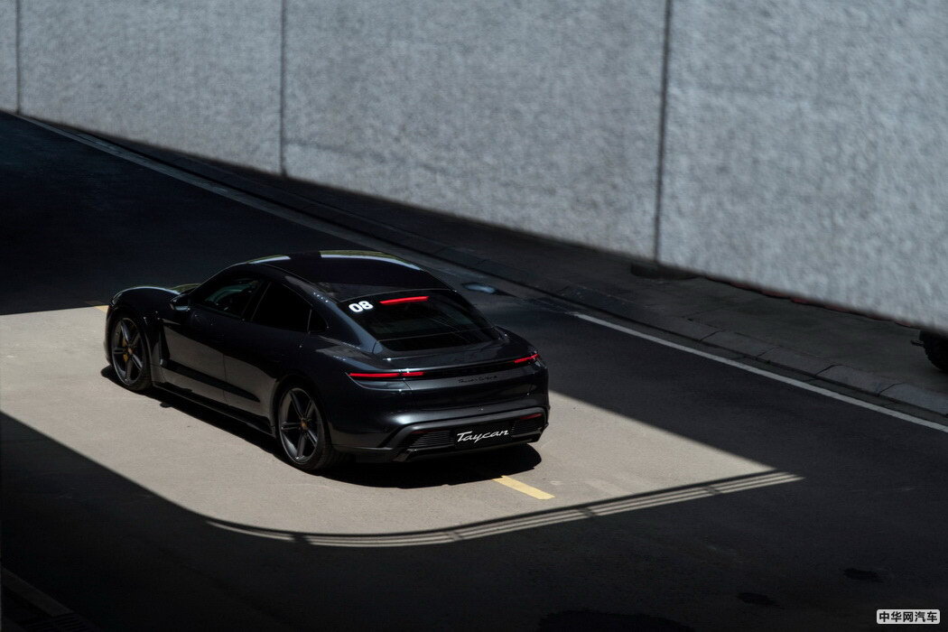 Taycan 2019款 Taycan Turbo S 组图