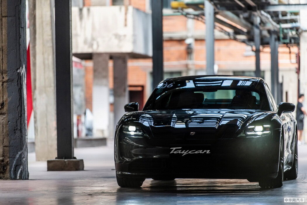 Taycan 2019款 Taycan Turbo S 组图