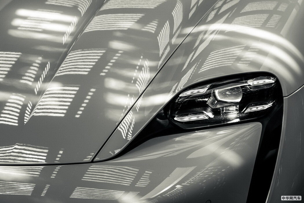 Taycan 2019款 Taycan Turbo S 组图