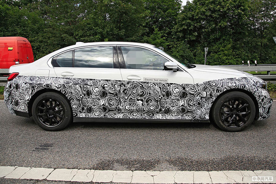 续航超400km/或年内亮相 宝马3系纯电动版谍照 续航超400km/或年内亮相 宝马3系纯电动版谍照