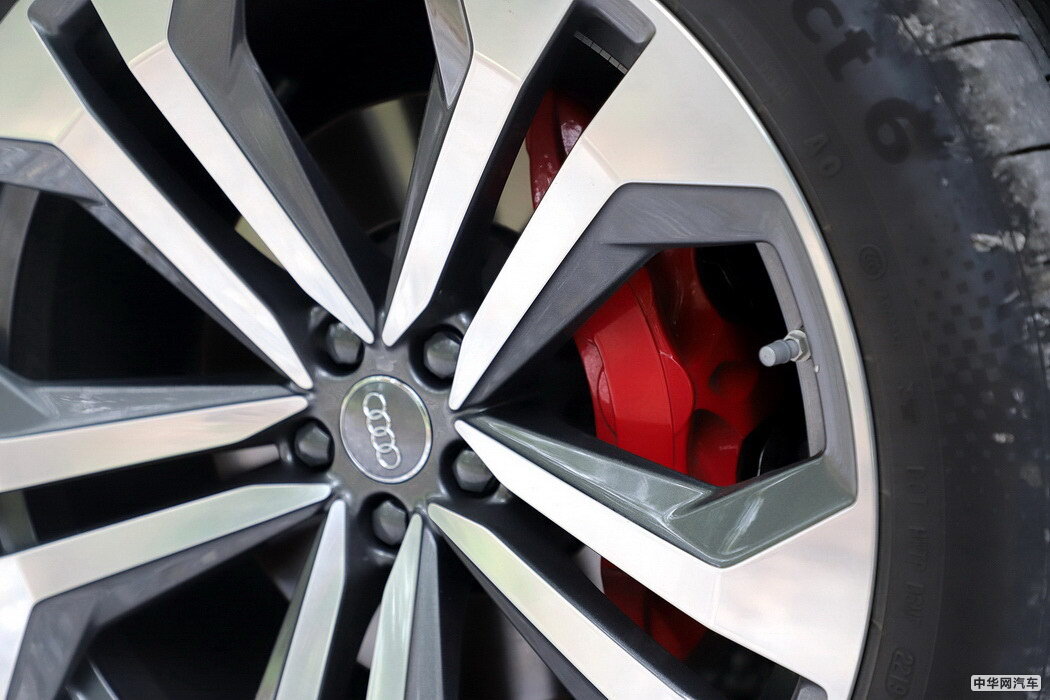 奥迪Q8 2019款 55 TFSI 尊享动感型 组图