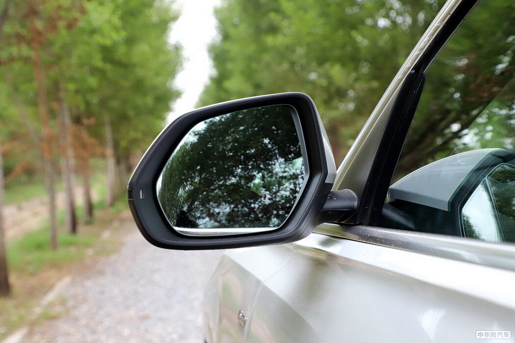 奥迪Q8 2019款 55 TFSI 尊享动感型 组图