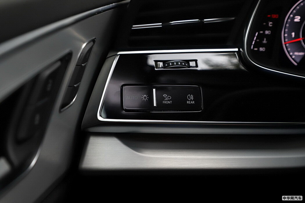 奥迪Q8 2019款 55 TFSI 尊享动感型 组图