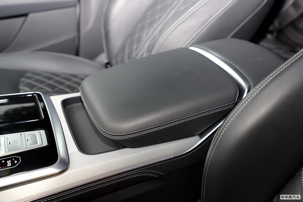 奥迪Q8 2019款 55 TFSI 尊享动感型 组图