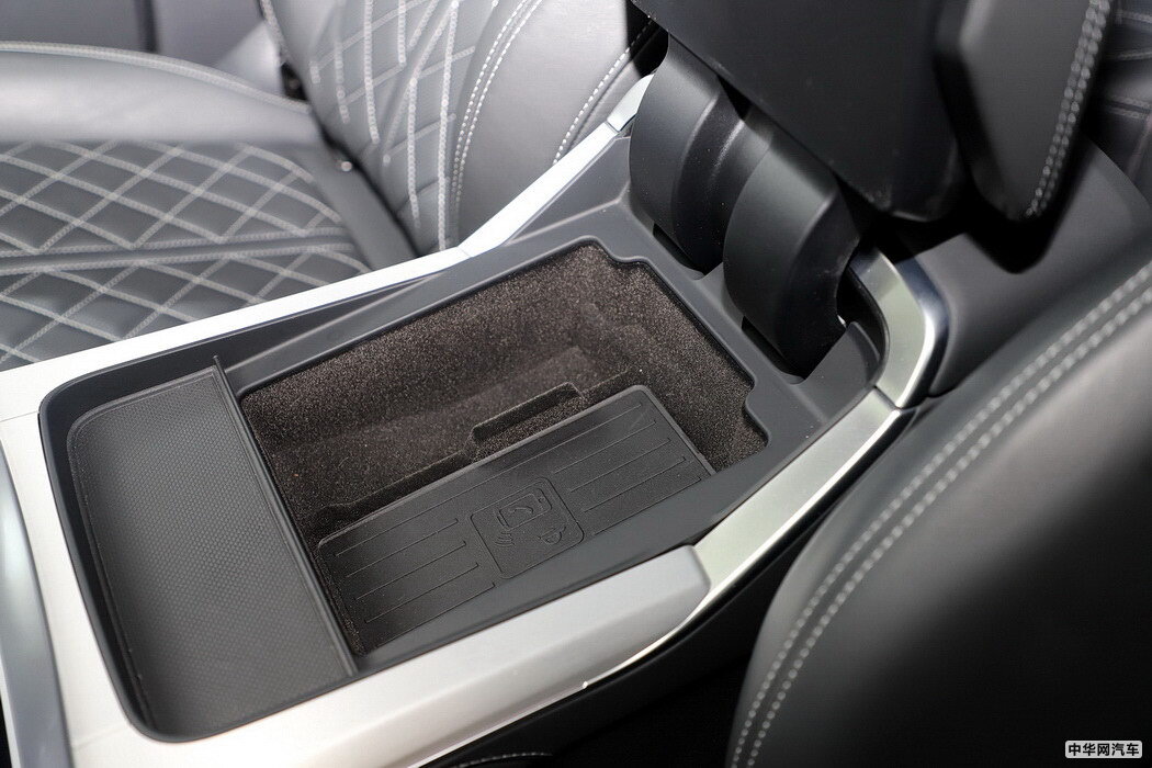 奥迪Q8 2019款 55 TFSI 尊享动感型 组图