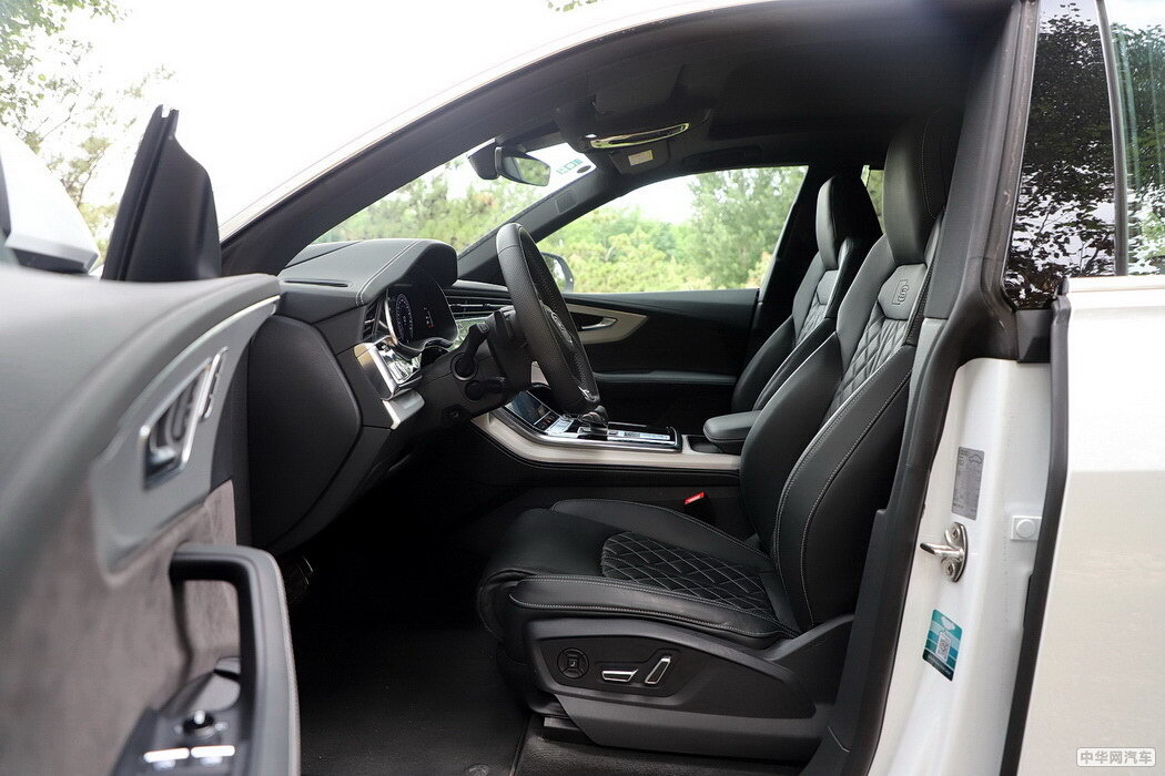 奥迪Q8 2019款 55 TFSI 尊享动感型 组图