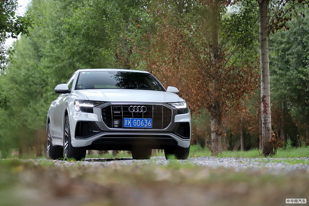 奥迪Q8 2019款 55 TFSI 尊享动感型 组图