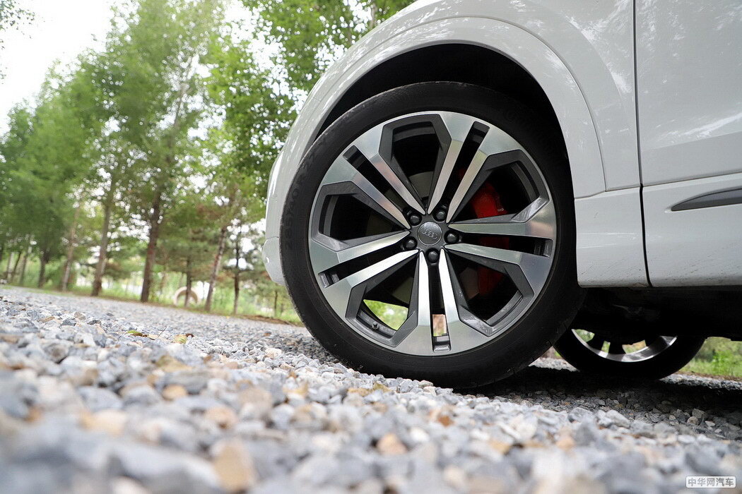 奥迪Q8 2019款 55 TFSI 尊享动感型 组图
