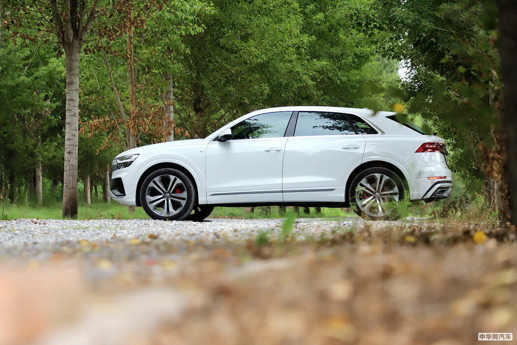奥迪Q8 2019款 55 TFSI 尊享动感型 组图