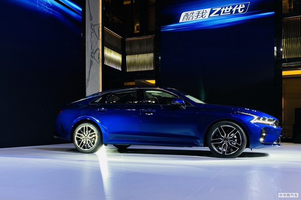 K5凯酷 2020款 2.0T 自动基本型 组图