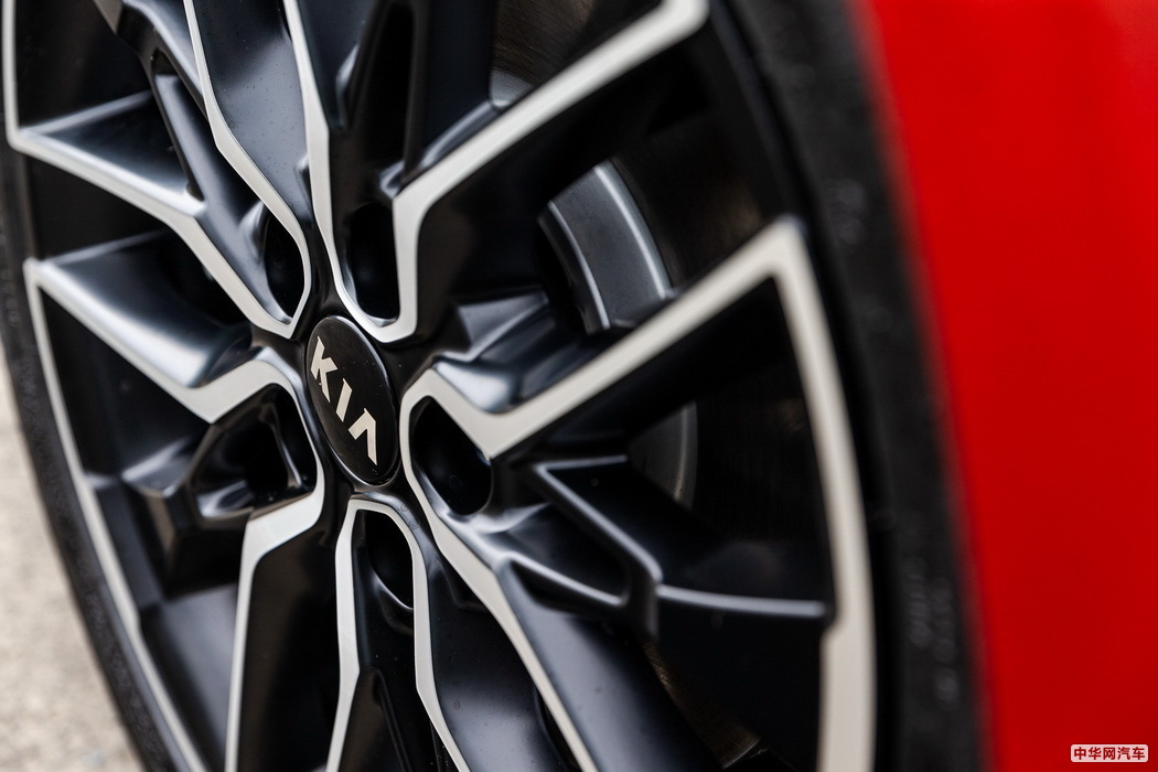 K5凯酷 2020款 2.0T 自动基本型 组图