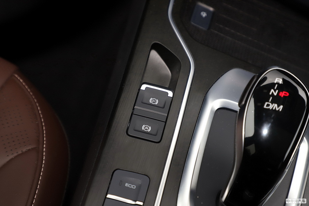 WEY VV6 2021款 2.0T 四驱智驭+ 内饰