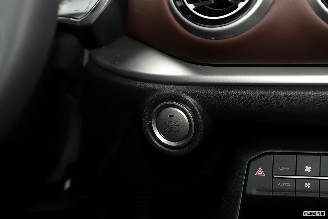 WEY VV6 2021款 2.0T 四驱智驭+ 内饰