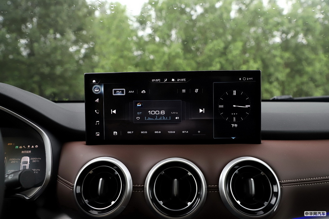 WEY VV6 2021款 2.0T 四驱智驭+ 内饰