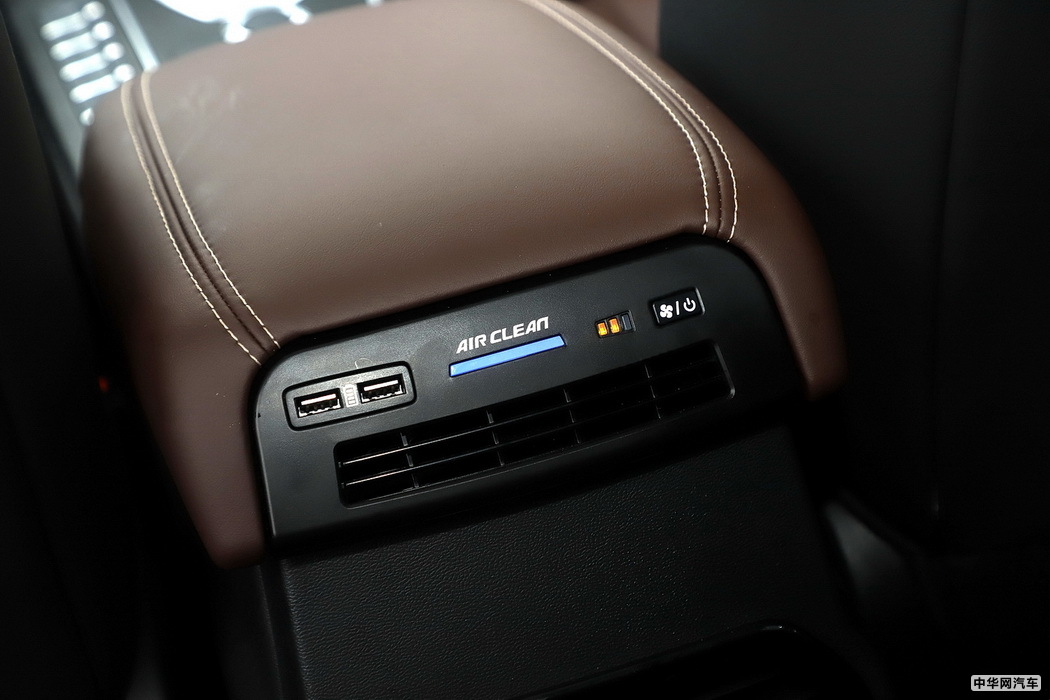 WEY VV6 2021款 2.0T 四驱智驭+ 空间