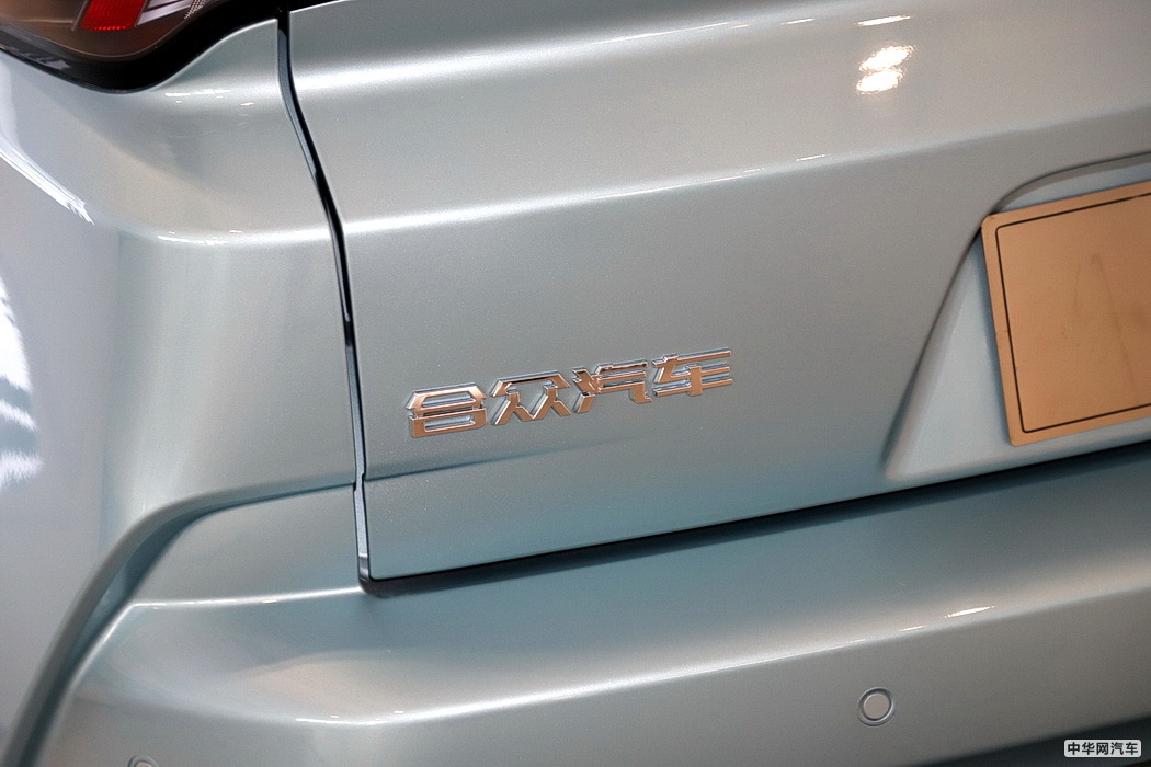 哪吒U 2020款 520 U酷四驱版 组图