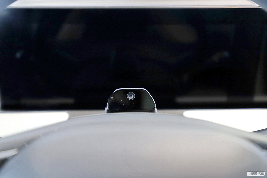 哪吒U 2020款 520 U酷四驱版 组图