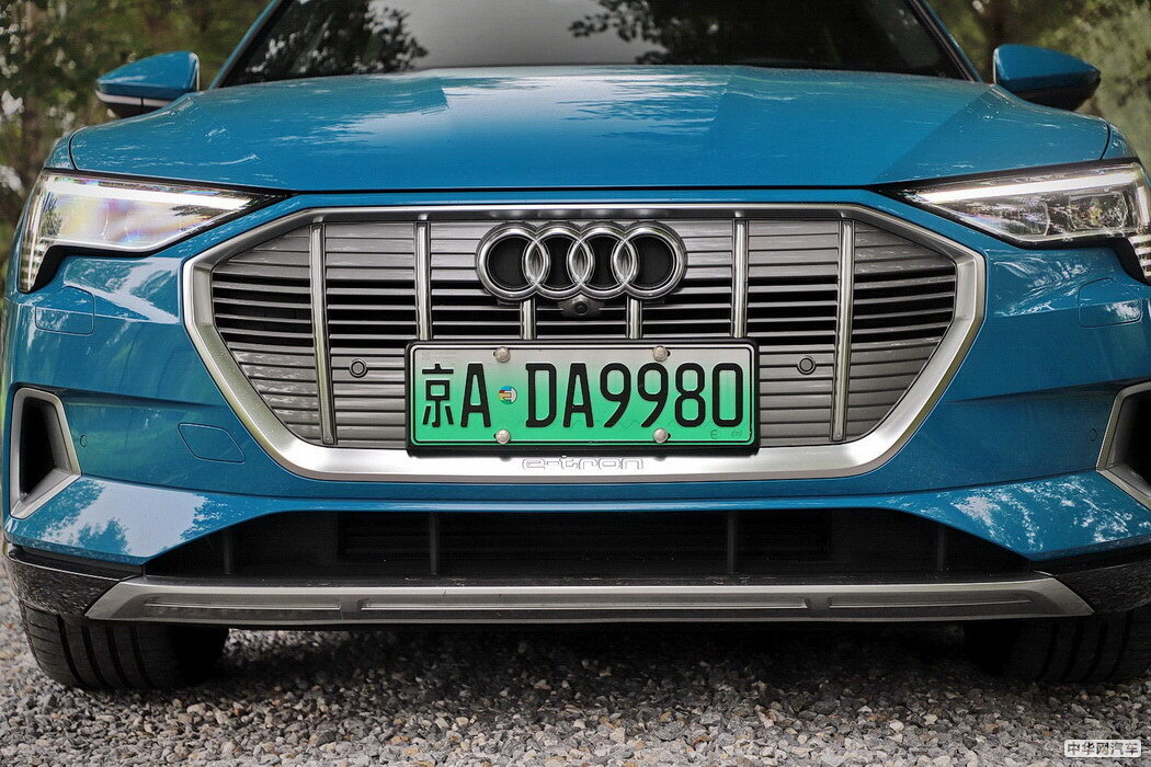 奥迪e-tron 2019款 55 quattro 专享型免税 组图