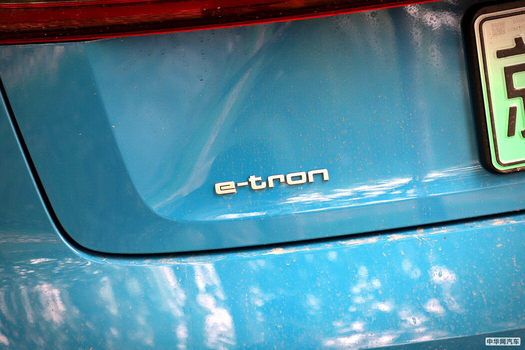 奥迪e-tron 2019款 55 quattro 专享型免税 组图