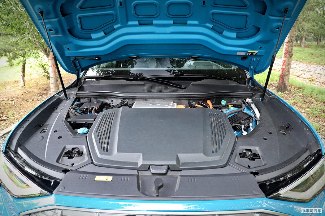 奥迪e-tron 2019款 55 quattro 专享型免税 组图