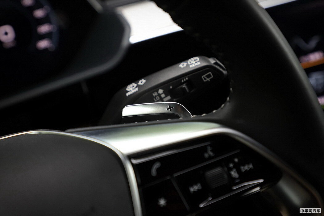 奥迪e-tron 2019款 55 quattro 专享型免税 组图