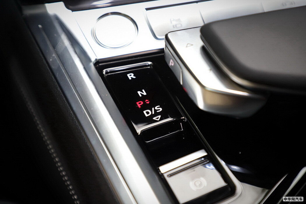 奥迪e-tron 2019款 55 quattro 专享型免税 组图