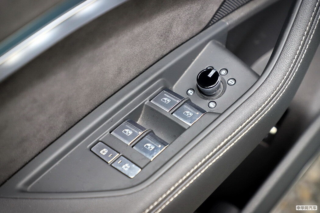 奥迪e-tron 2019款 55 quattro 专享型免税 组图