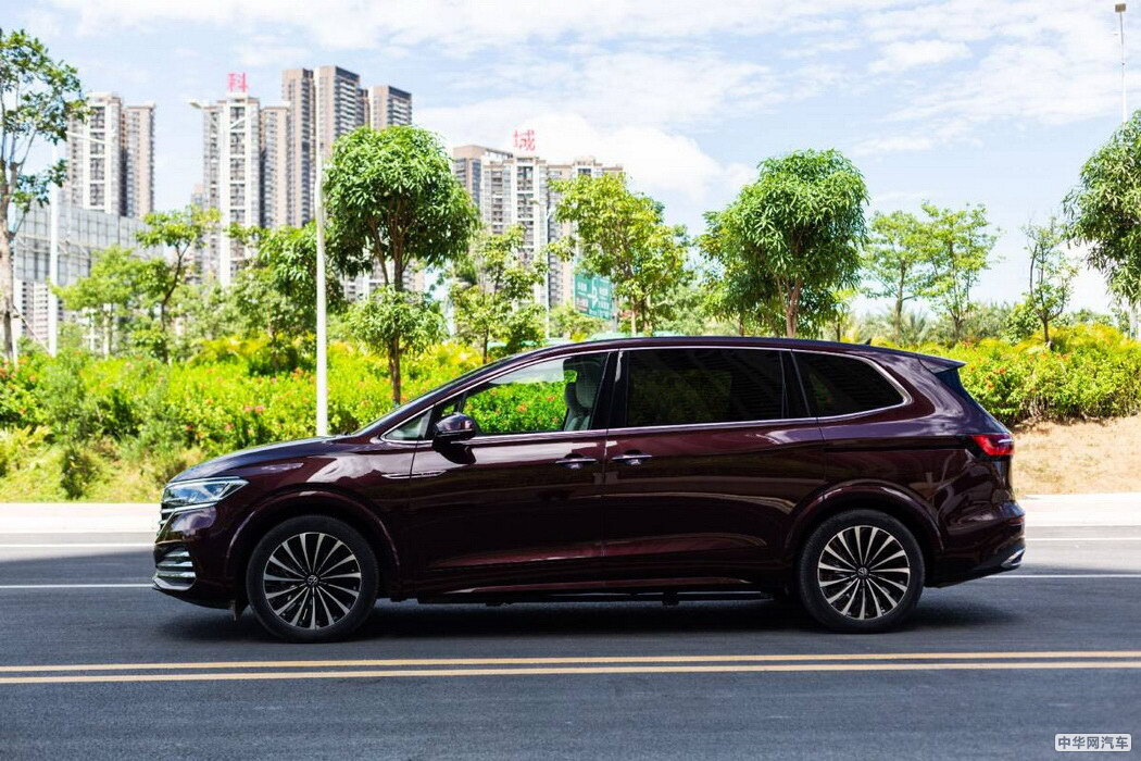 大众Viloran 2020款 330TSI 豪华版 组图