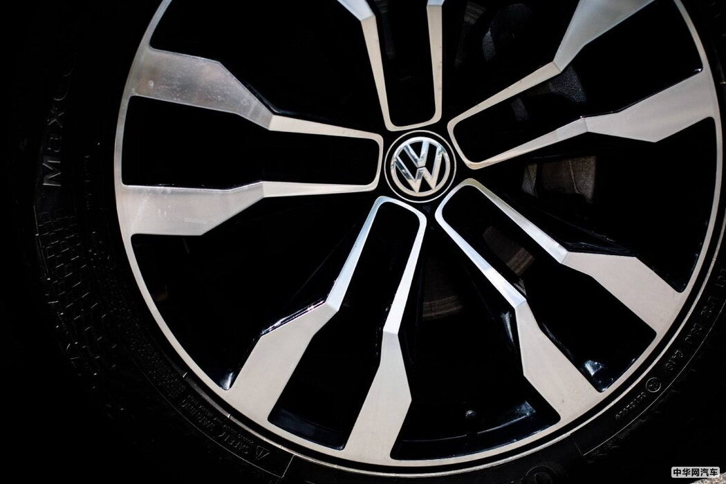 大众Viloran 2020款 330TSI 豪华版 组图