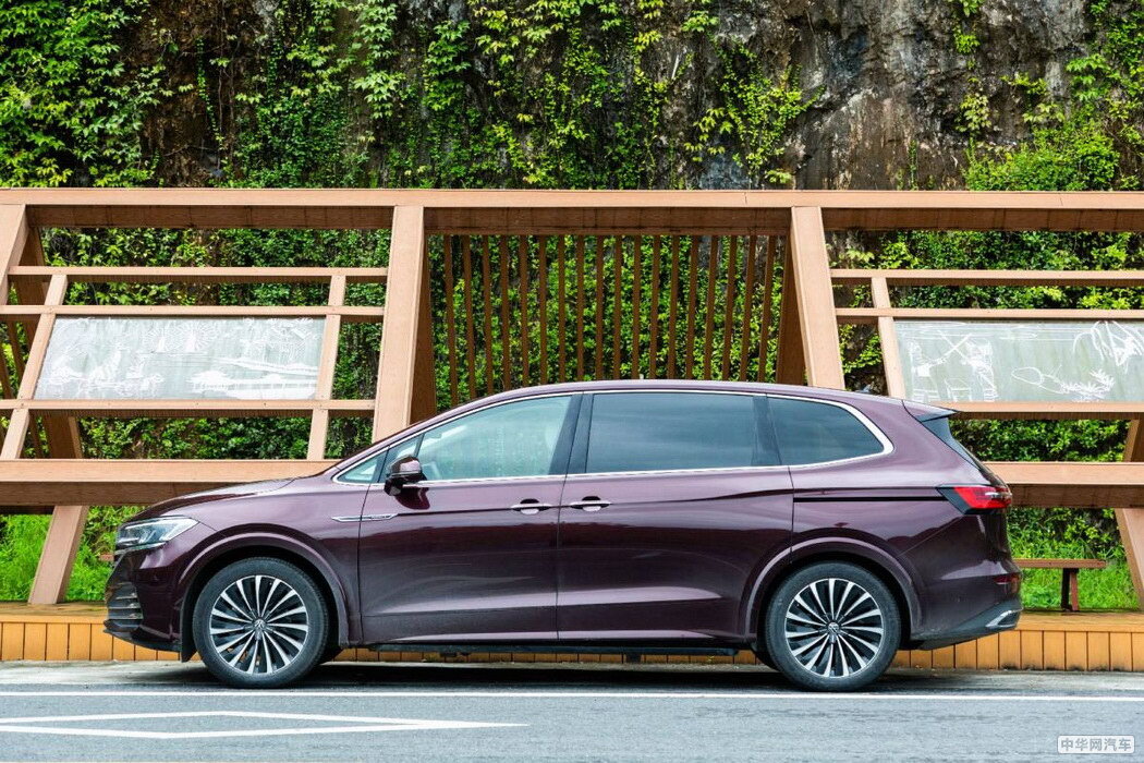 大众Viloran 2020款 330TSI 豪华版 组图