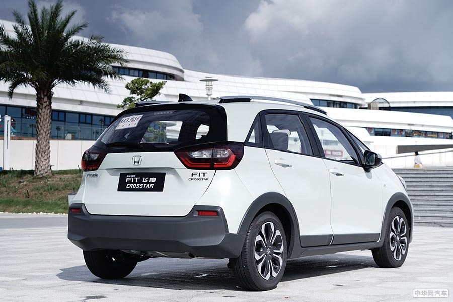 从小钢炮到大眼萌妹 试驾广汽本田飞度CROSSTAR 从小钢炮到大眼萌妹 试驾广汽本田飞度CROSSTAR