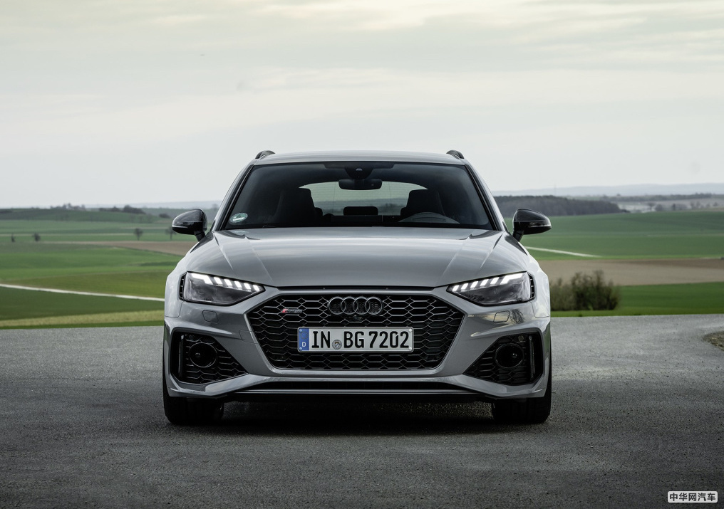 搭载2.9T发动机 新款奥迪RS 4/RS 5将10月上市 搭载2.9T发动机 新款奥迪RS 4/RS 5将10月上市