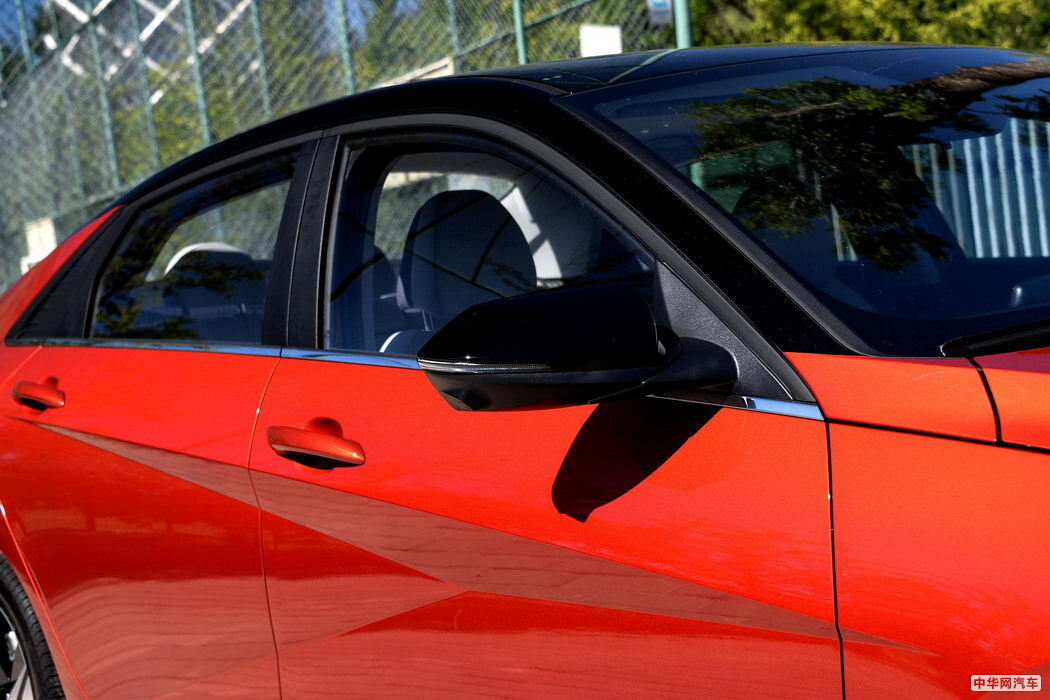 第七代伊兰特 2021款 240TGDi TOP旗舰版 组图