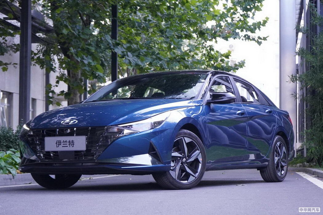 第七代伊兰特 2021款 240TGDi TOP旗舰版 组图