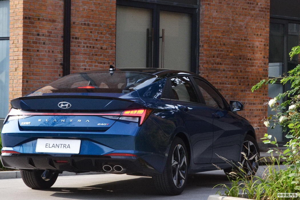 第七代伊兰特 2021款 240TGDi TOP旗舰版 组图