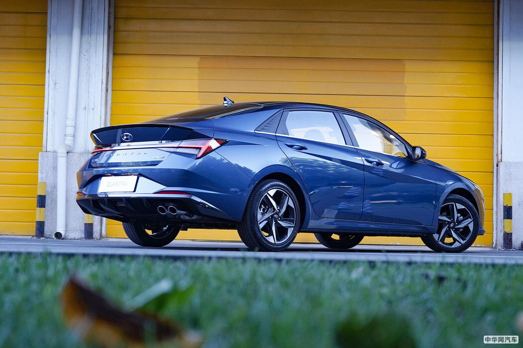 第七代伊兰特 2021款 240TGDi TOP旗舰版 组图