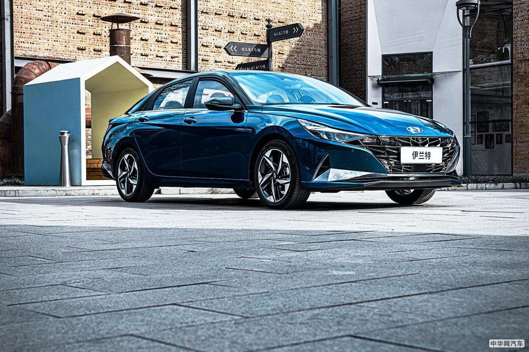 第七代伊兰特 2021款 240TGDi TOP旗舰版 组图