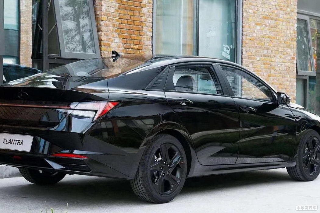 第七代伊兰特 2021款 240TGDi TOP旗舰版 组图