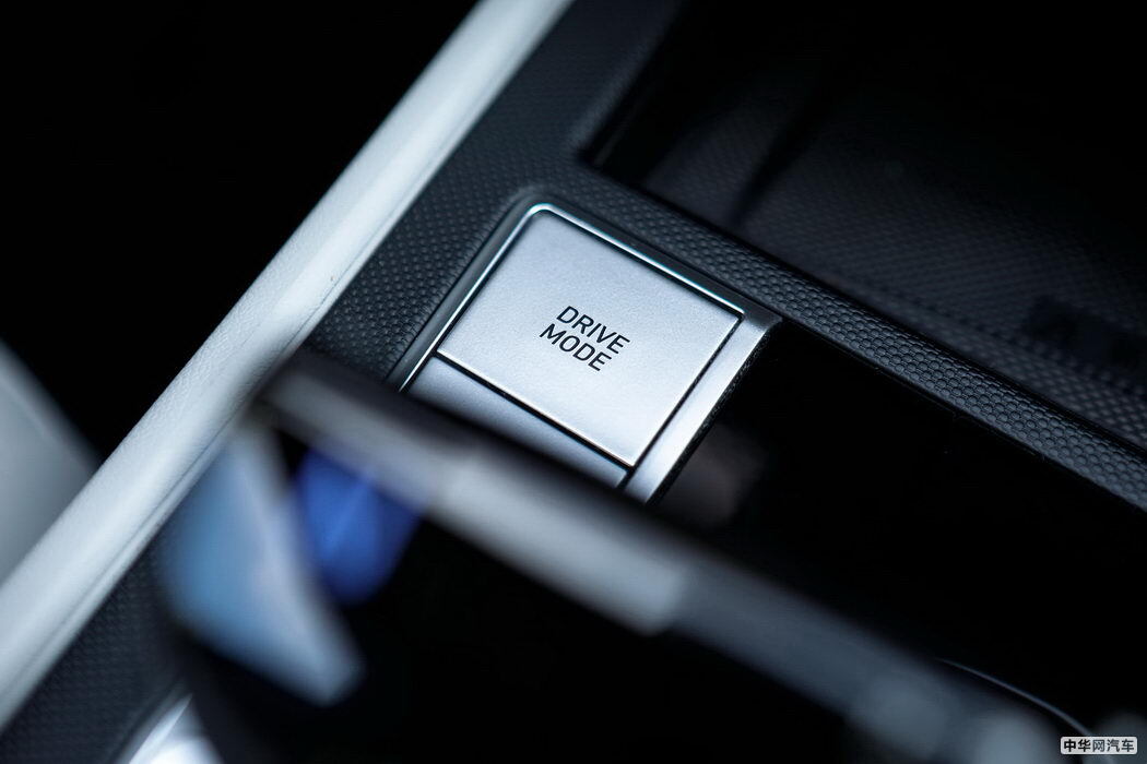 第七代伊兰特 2021款 240TGDi TOP旗舰版 组图