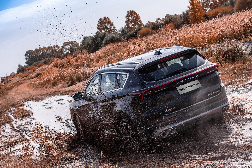 捷途X70 PLUS 2021款 1.6T DCT天 7座 组图