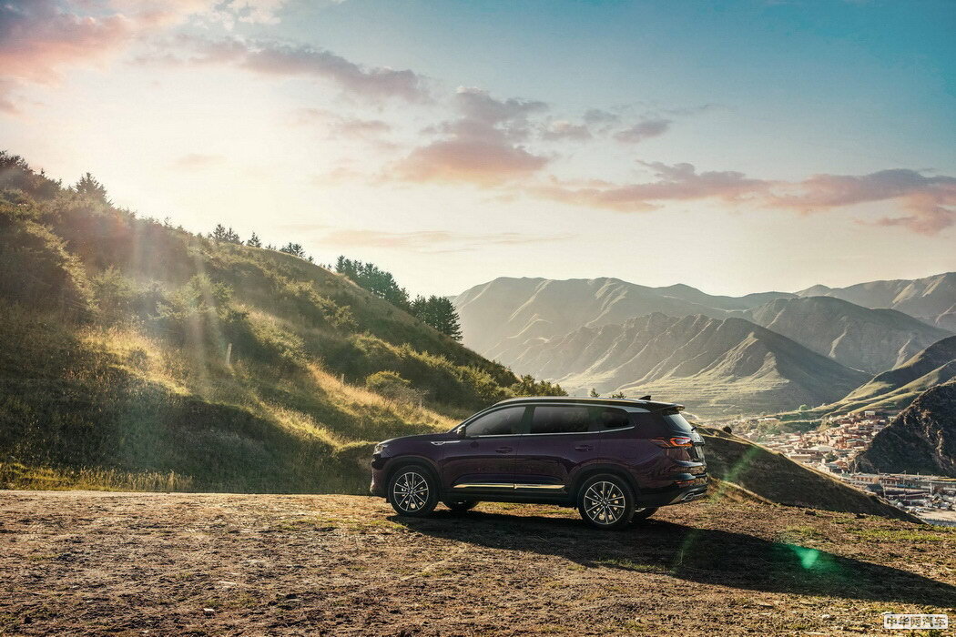 瑞虎8 201瑞虎8款 1.5TCI 自动旗舰蓝驱型7座 组图